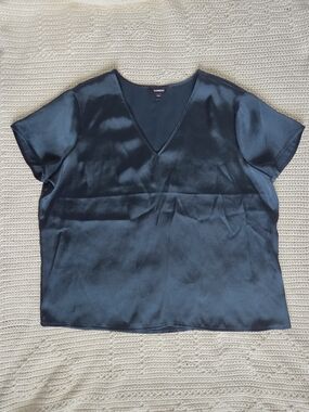 Express Satin V-Neck Blouse in Emerald Green